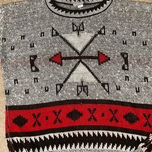 Stylish Gray and Red Patterned Women's Crewneck Sweater